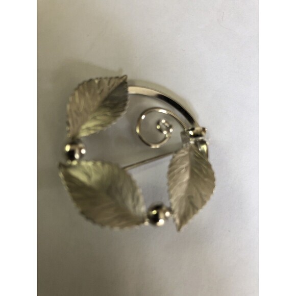 Vintage Signed Charles Reis CR Co 12k White Gold Filled Circle Leaf Brooch Pin - Picture 3 of 6